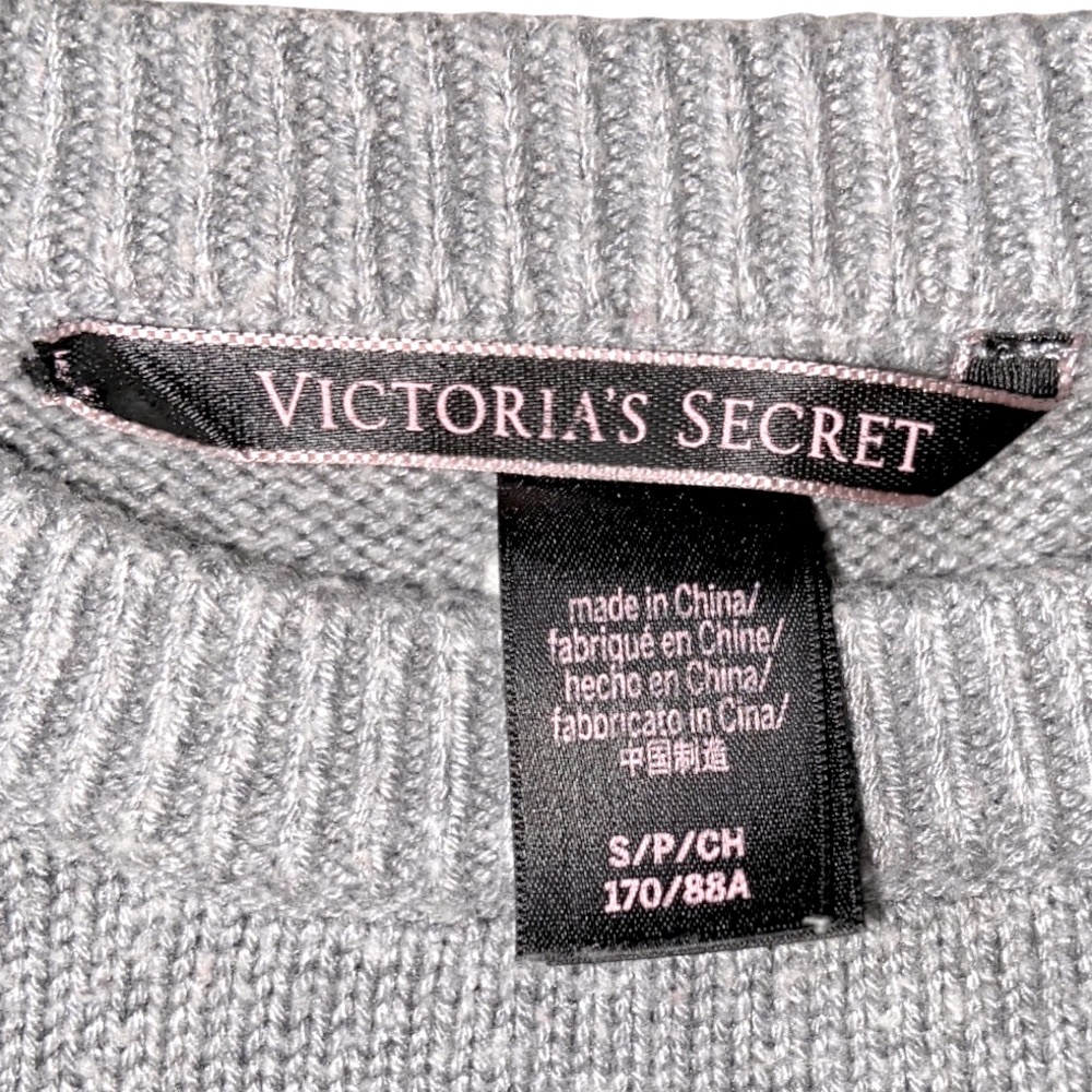 NWOT VICTORIA’S SECRET Angel Logo Gray Sweater Size Small - Picture 4 of 11